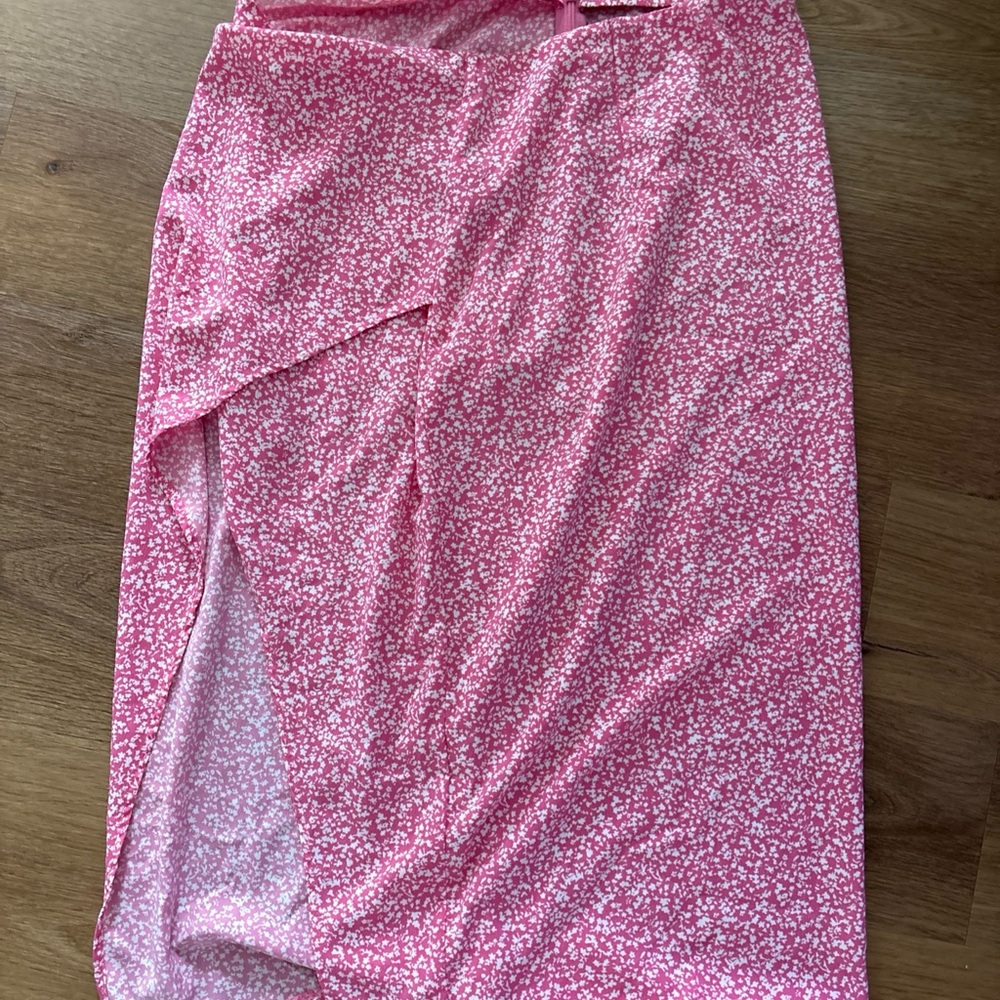 Abercrombie & Fitch Pink Floral Maxi Skirt